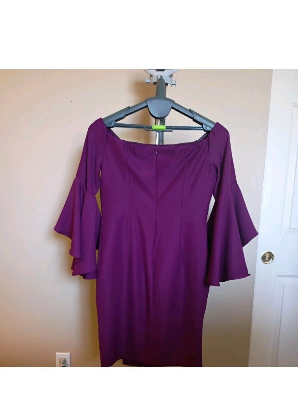 VENUS Purple/Burgundy Ruffled Sleeve Women’s Dress SEE MEASUREMENTS FOR SIZING - Picture 2 of 10